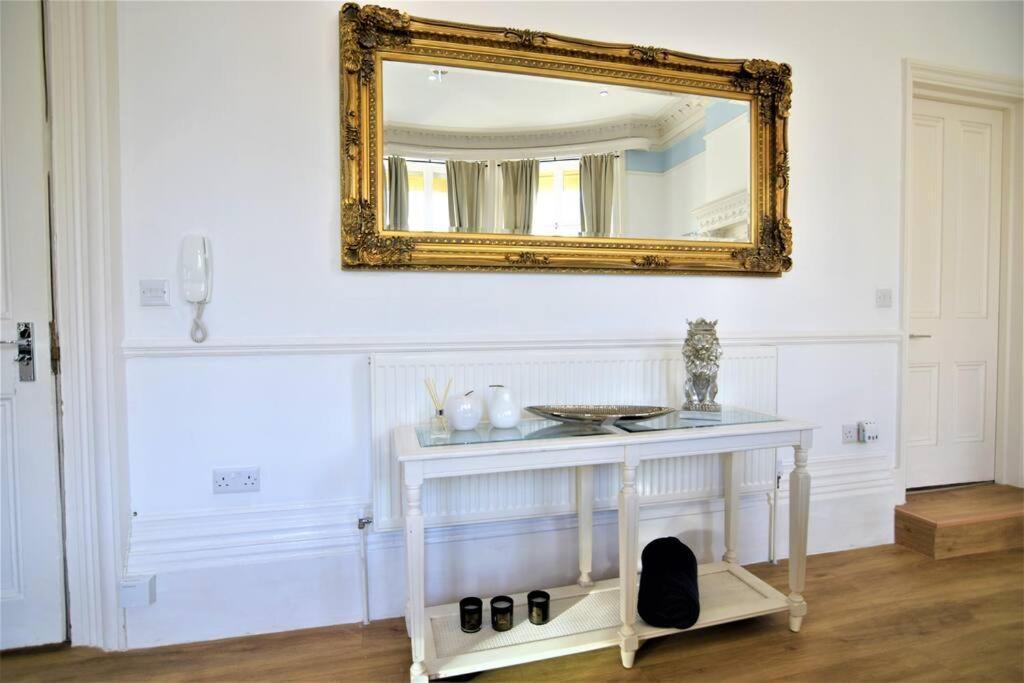 Apartment Flash Sales Offer - Any Week Day No Minimum Night Restrictions 1 Bedroom Flat Bn38bru02 *